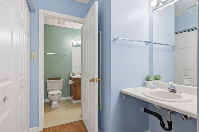 156 Meadowview Dr, North Strabane, PA 15317