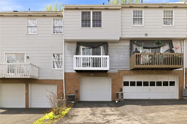 156 Meadowview Dr, North Strabane, PA 15317