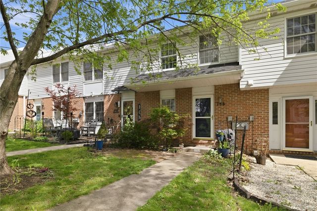 156 Meadowview Dr, North Strabane, PA 15317