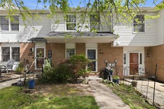 156 Meadowview Dr, North Strabane, PA 15317