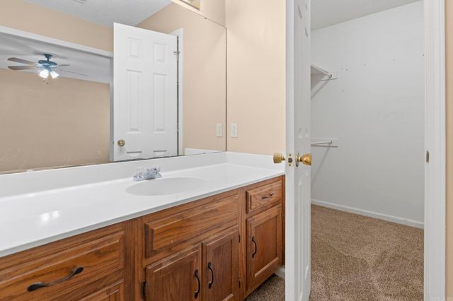 64 Creekwood, Jacksonville, AR 72076