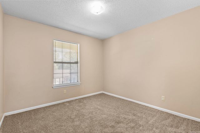 64 Creekwood, Jacksonville, AR 72076