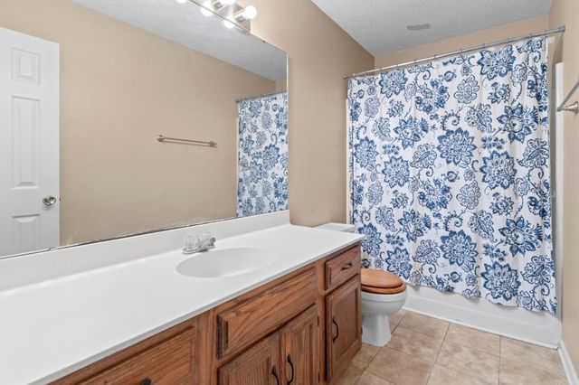 64 Creekwood, Jacksonville, AR 72076