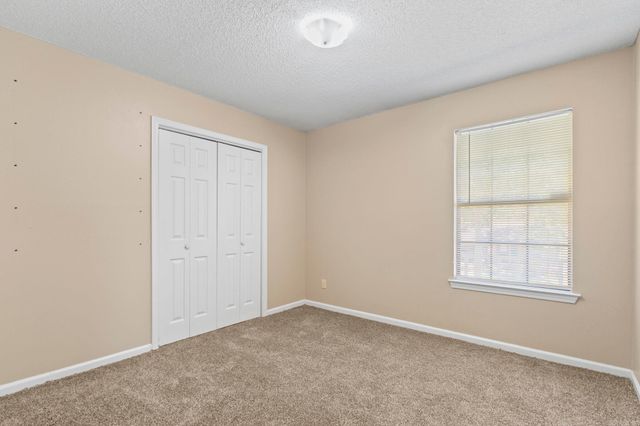 64 Creekwood, Jacksonville, AR 72076