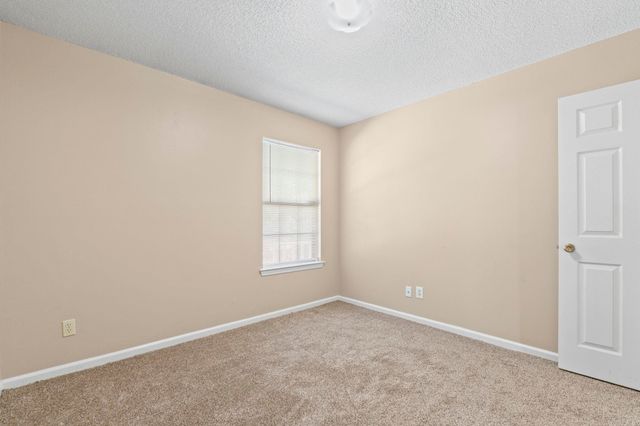 64 Creekwood, Jacksonville, AR 72076