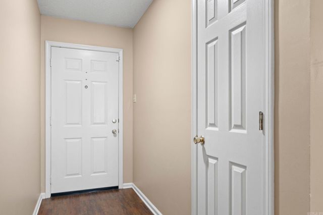 64 Creekwood, Jacksonville, AR 72076