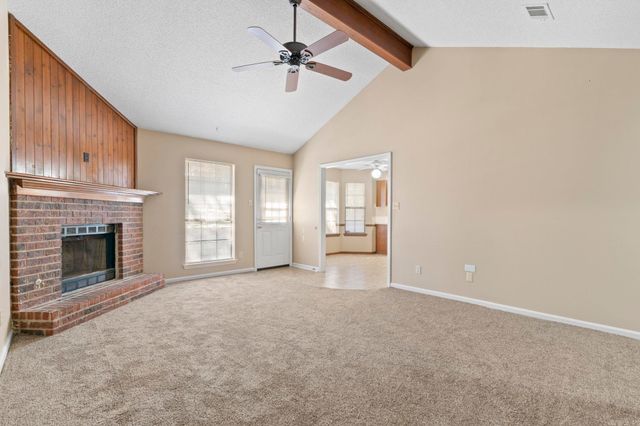 64 Creekwood, Jacksonville, AR 72076