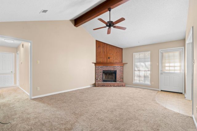 64 Creekwood, Jacksonville, AR 72076