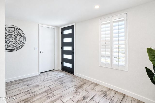 7139 W EARLL Drive, Phoenix, AZ 85033
