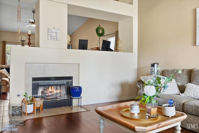5200 Sand Castle Court, Bakersfield, CA 93312