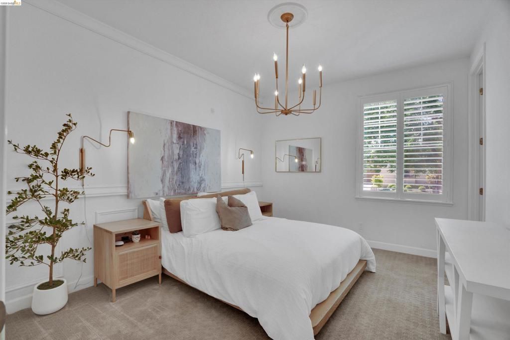 Image 12 of property listing at 401 Springfield Ct, Brentwood, CA 94513