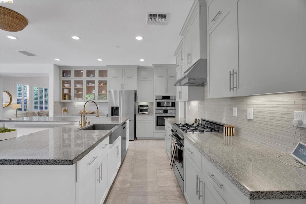 Image 17 of property listing at 401 Springfield Ct, Brentwood, CA 94513