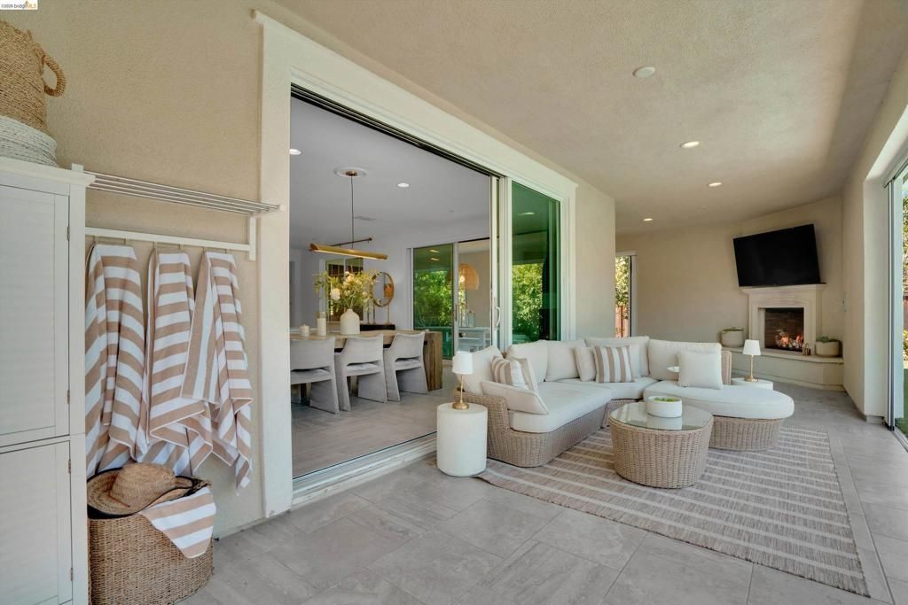 Image 45 of property listing at 401 Springfield Ct, Brentwood, CA 94513