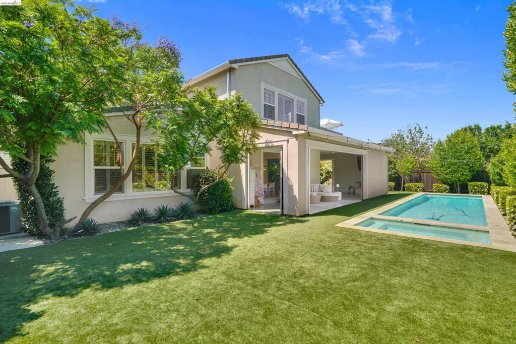 Image 47 of property listing at 401 Springfield Ct, Brentwood, CA 94513