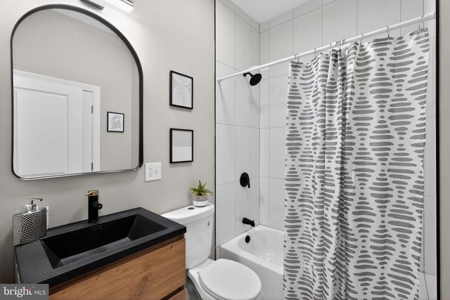 2238 W ESTAUGH ST, Philadelphia, PA 19140