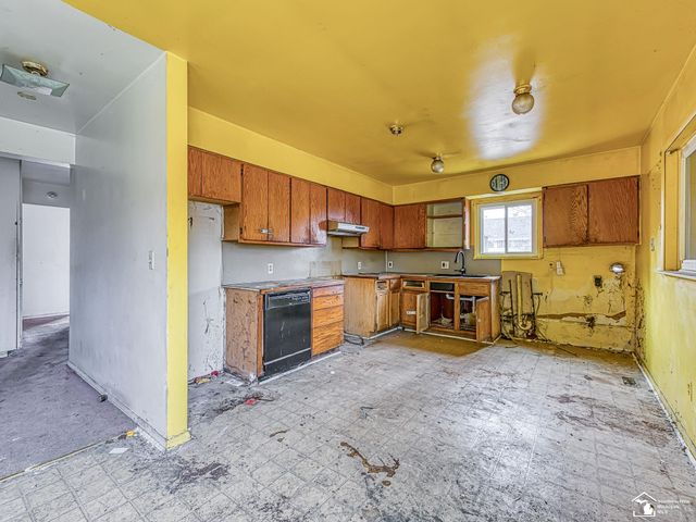 724 Dorset Avenue, Ypsilanti, MI 48198