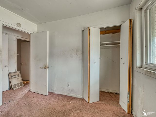 724 Dorset Avenue, Ypsilanti, MI 48198