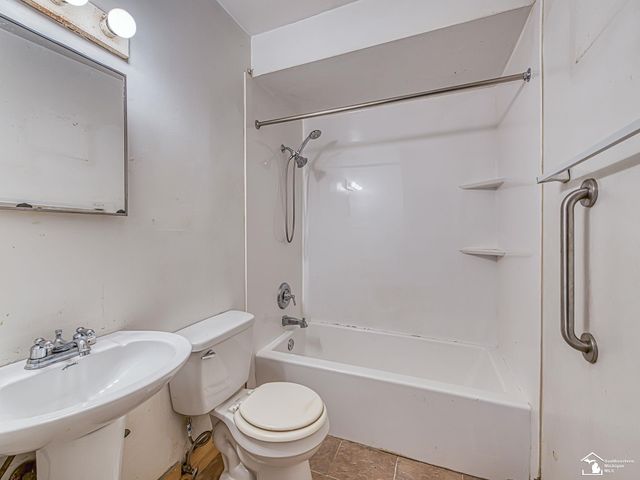 724 Dorset Avenue, Ypsilanti, MI 48198