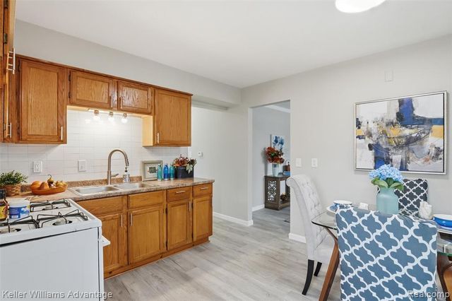 1303 College Avenue, Lincoln Park, MI 48146