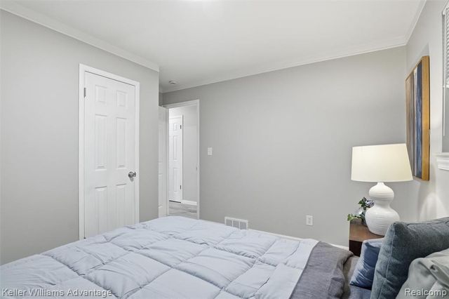 1303 College Avenue, Lincoln Park, MI 48146