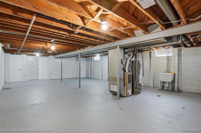 1303 College Avenue, Lincoln Park, MI 48146