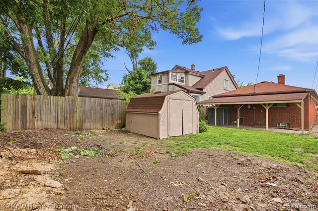 1303 College Avenue, Lincoln Park, MI 48146