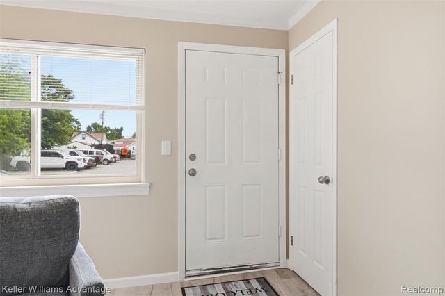 1303 College Avenue, Lincoln Park, MI 48146