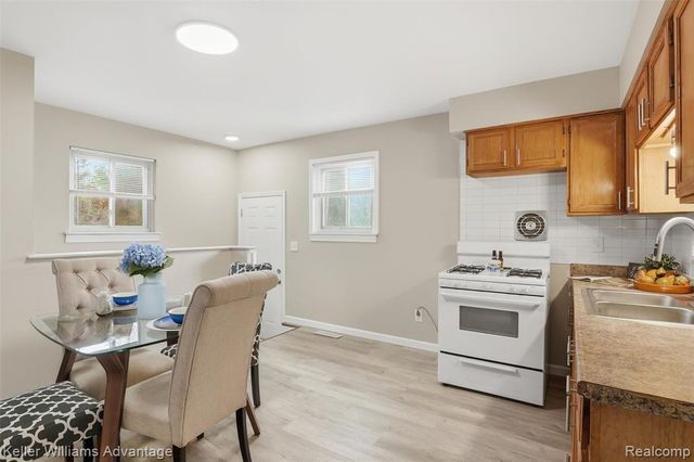 1303 College Avenue, Lincoln Park, MI 48146
