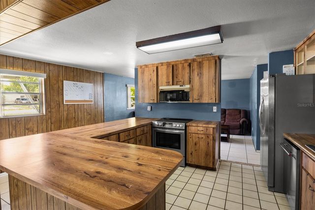 1307 MAYFLOWER DRIVE, Lakeland, FL 33810