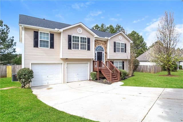 810 Tucker Trail, Loganville, GA 30052