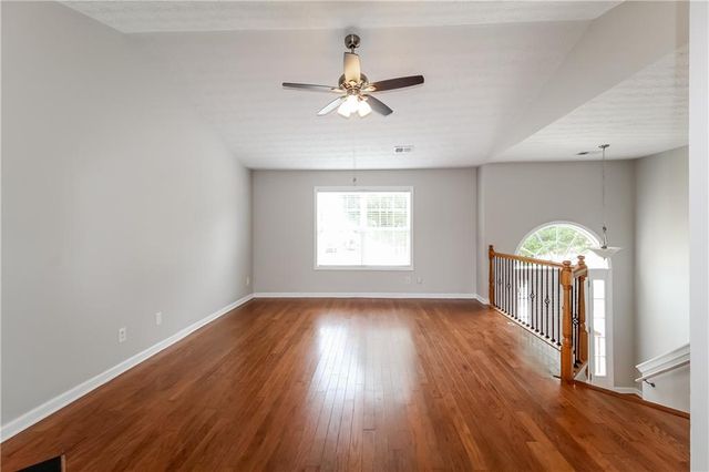 810 Tucker Trail, Loganville, GA 30052