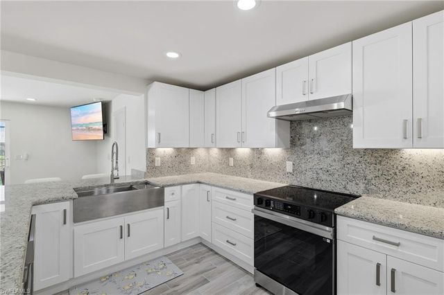 1636 SE 39th ST, Cape Coral, FL 33904