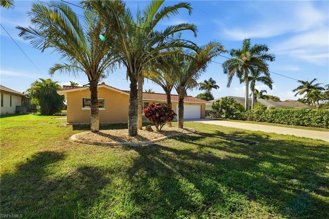 1636 SE 39th ST, Cape Coral, FL 33904
