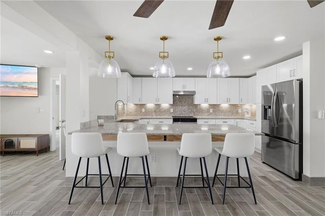 1636 SE 39th ST, Cape Coral, FL 33904