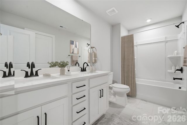 4126 Vista Pine Drive, Charlotte, NC 28215