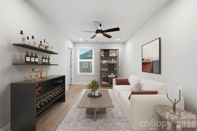 4126 Vista Pine Drive, Charlotte, NC 28215