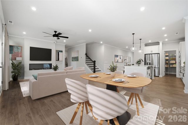 4126 Vista Pine Drive, Charlotte, NC 28215