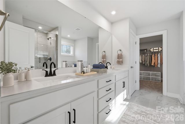 4126 Vista Pine Drive, Charlotte, NC 28215