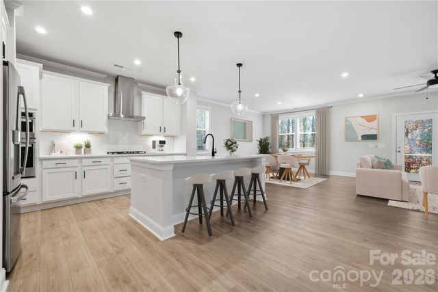 4126 Vista Pine Drive, Charlotte, NC 28215