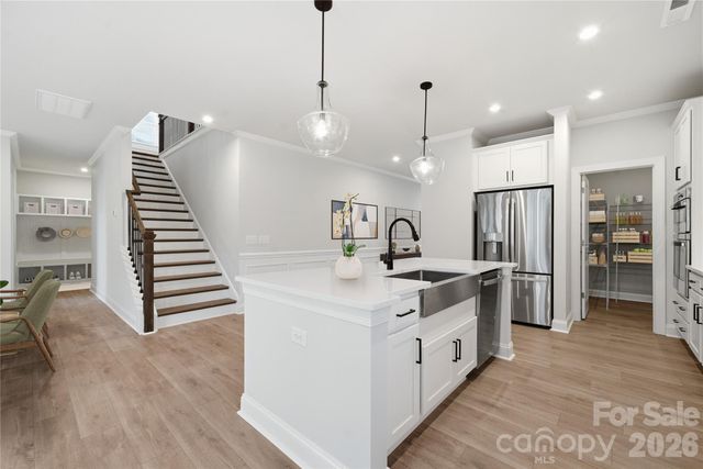 4126 Vista Pine Drive, Charlotte, NC 28215