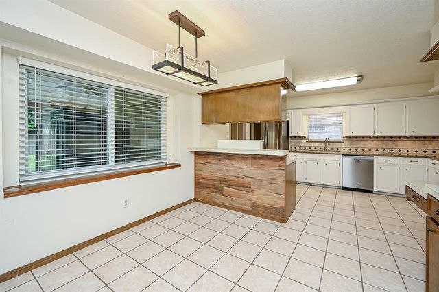 19515 Oak Timbers Drive, Humble, TX 77346