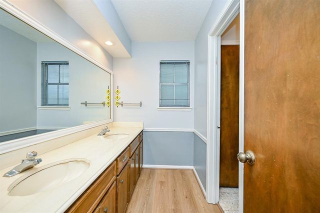 19515 Oak Timbers Drive, Humble, TX 77346