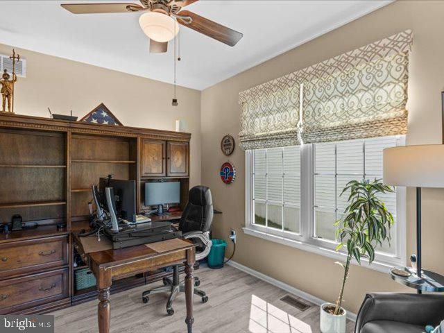 12 WHITFORD DR, Burlington, NJ 08016