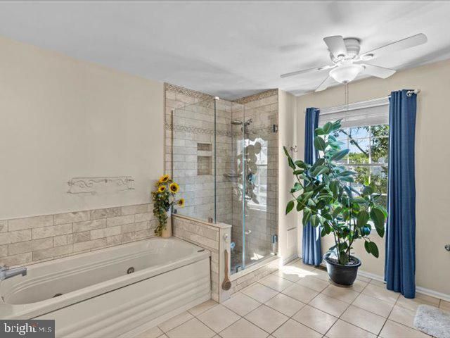 12 WHITFORD DR, Burlington, NJ 08016