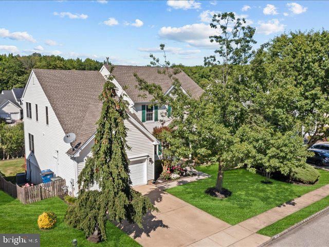 12 WHITFORD DR, Burlington, NJ 08016
