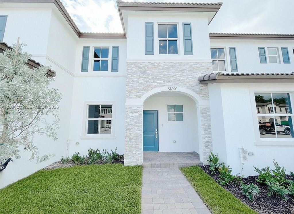 12354 NW 23rd Ct, Miami, FL 33167