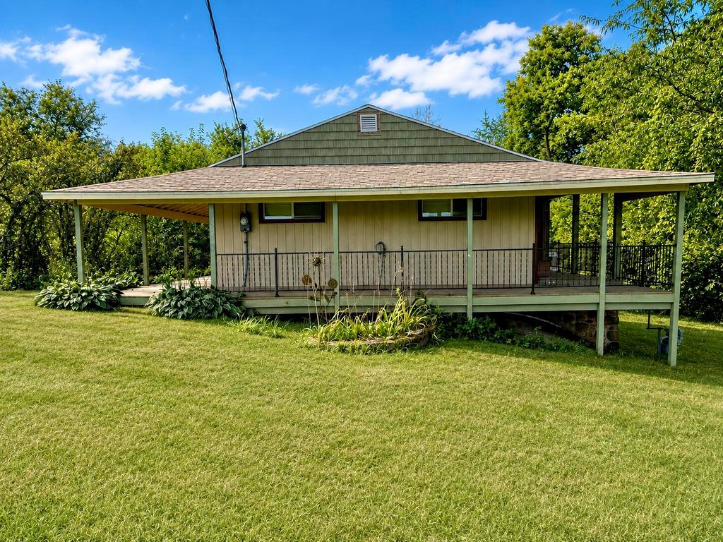 6806 Ryno Road, Coloma Twp, MI 49038