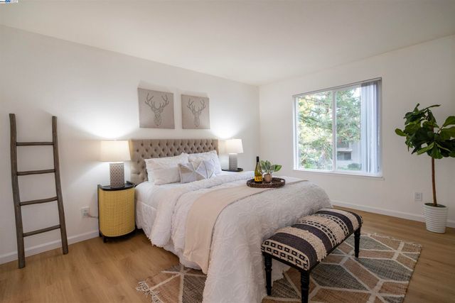 285 Reflections Dr 23, San Ramon, CA 94583