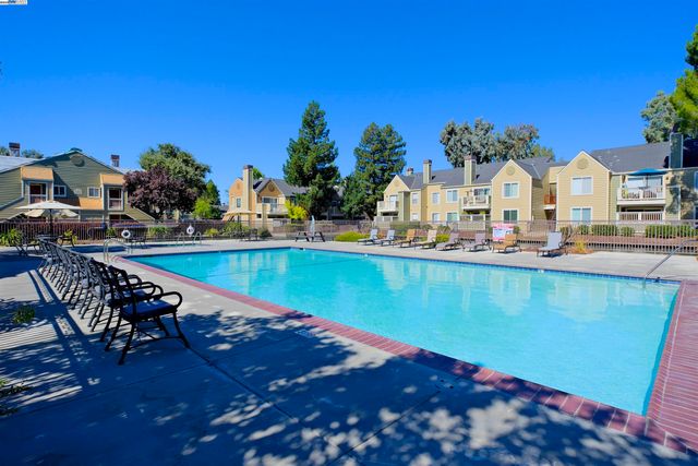 285 Reflections Dr 23, San Ramon, CA 94583