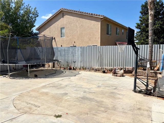 423 Madrid, Hemet, CA 92545